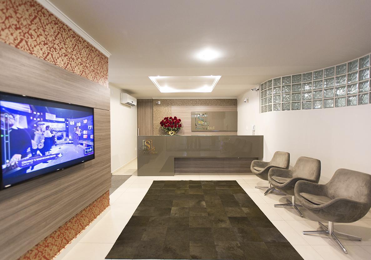 Spazio Hotel 3*